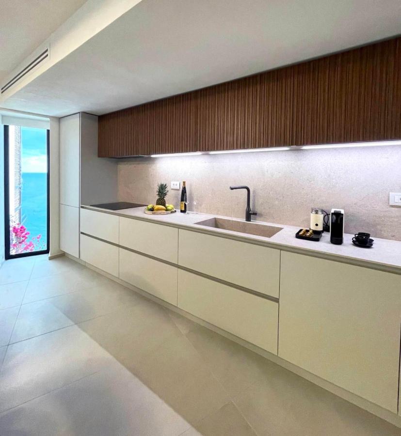 Mystique Luxury Suite Achlia Ngoại thất bức ảnh