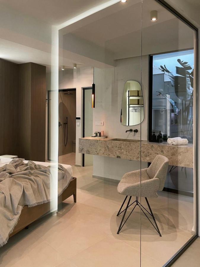 Mystique Luxury Suite Achlia Ngoại thất bức ảnh