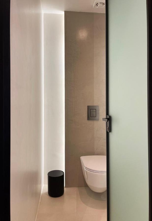 Mystique Luxury Suite Achlia Ngoại thất bức ảnh