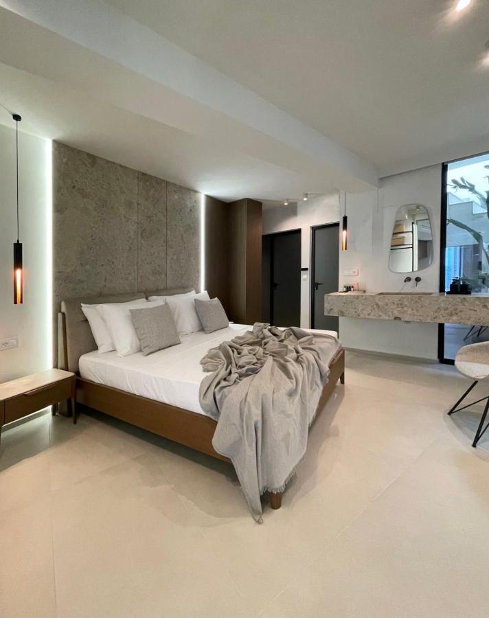 Mystique Luxury Suite Achlia Ngoại thất bức ảnh