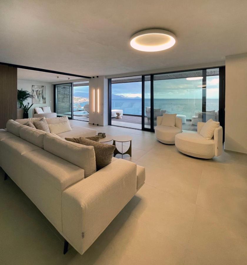 Mystique Luxury Suite Achlia Ngoại thất bức ảnh