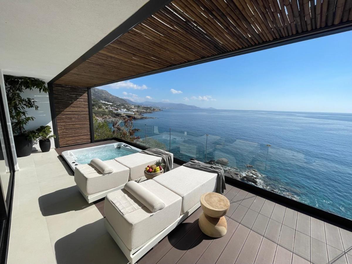 Mystique Luxury Suite Achlia Ngoại thất bức ảnh
