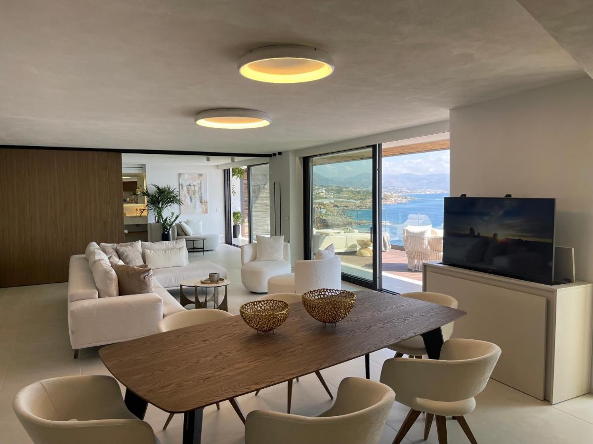 Mystique Luxury Suite Achlia Ngoại thất bức ảnh